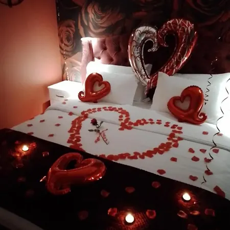 Ajilin فندق كورتشي